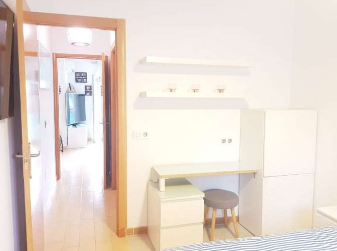 APARTAMENTO REFORMADO DE 2 HABITACIONES A 1 DORMITORIO CON GRAN VESTIDOR
