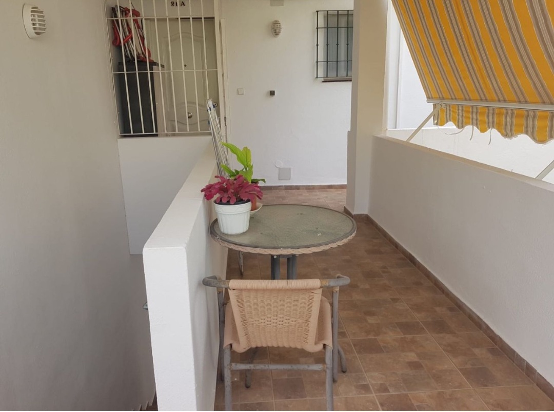 APARTAMENTO REFORMADO DE 2 HABITACIONES A 1 DORMITORIO CON GRAN VESTIDOR