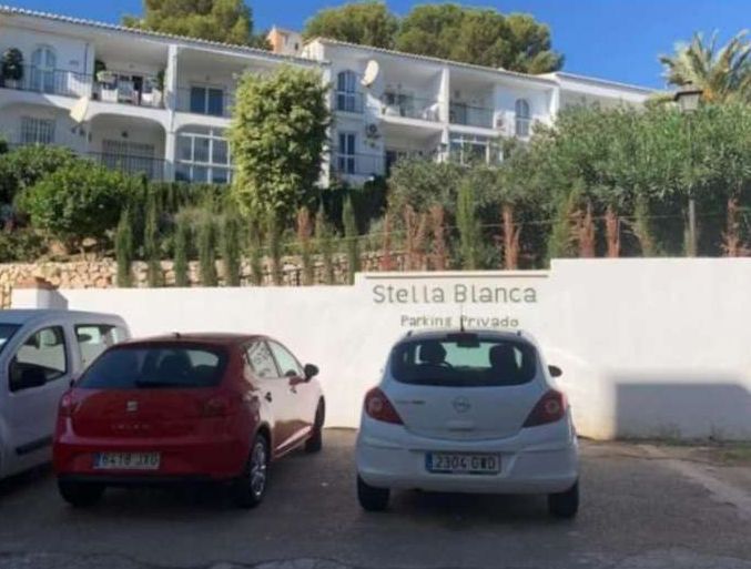 APARTAMENTO REFORMADO DE 2 HABITACIONES A 1 DORMITORIO CON GRAN VESTIDOR