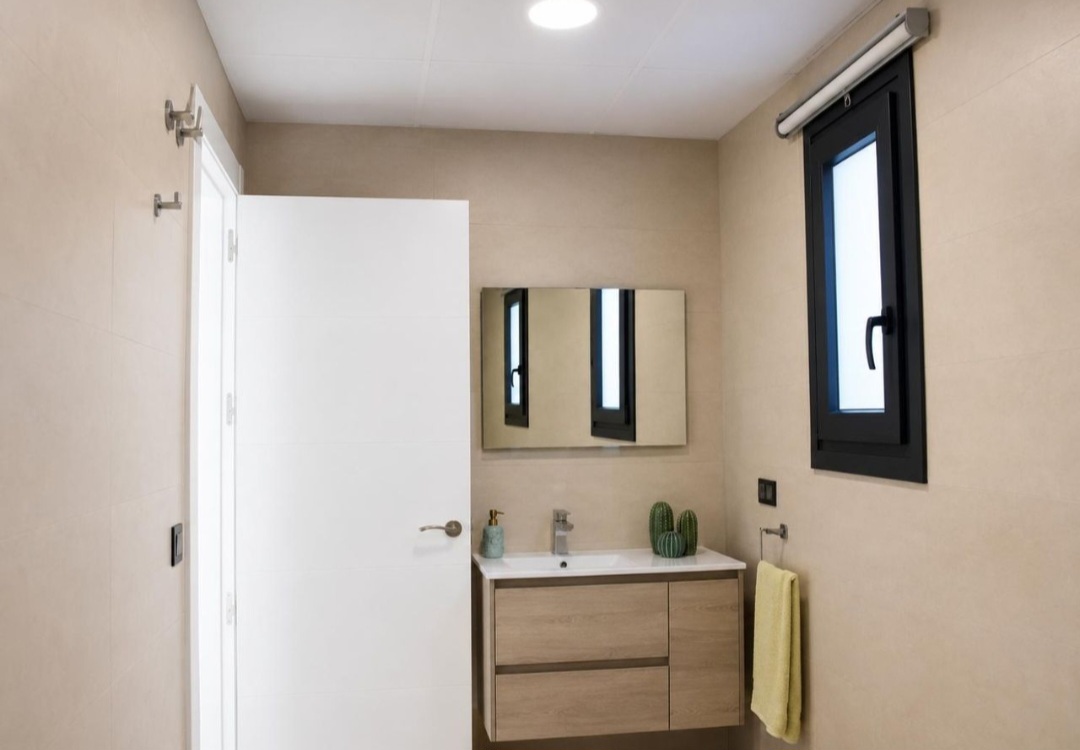 Espectacular vivienda unifamiliar prácticamente nueva en Pizarra, a tan solo 20 minutos del centro de Málaga.