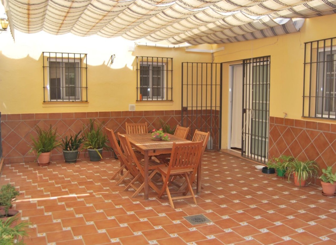 Magnífica finca en el corazón de Andalucía, a solo 2 km de Antequera y a 30 minutos de la Costa del Sol.
