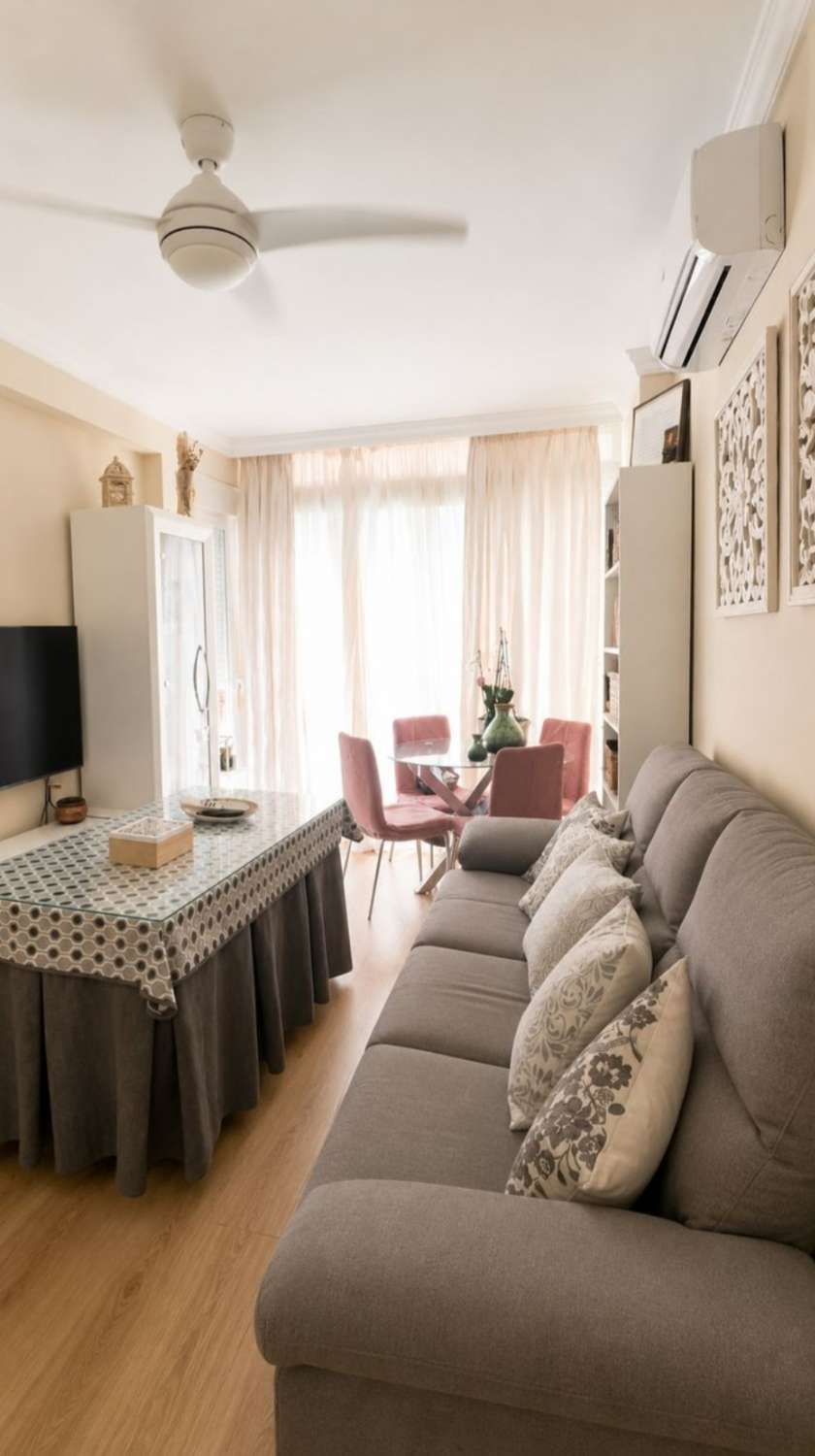 Tu nuevo hogar en el centro de Málaga: reformado, luminoso y con ascensor