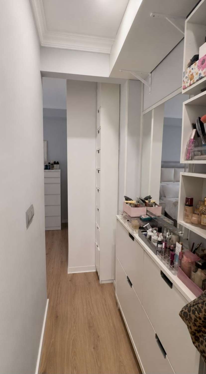 Tu nuevo hogar en el centro de Málaga: reformado, luminoso y con ascensor