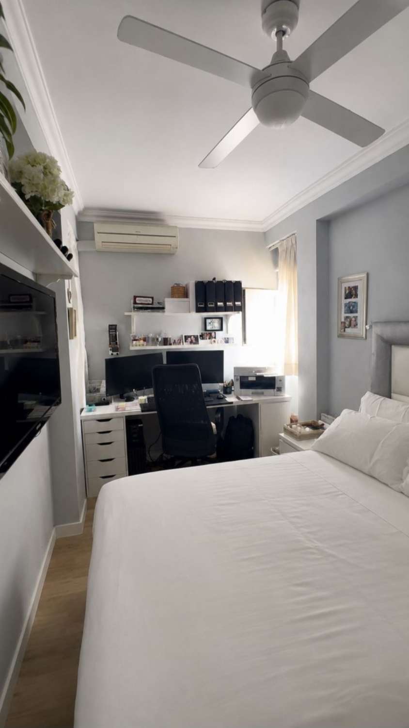 Tu nuevo hogar en el centro de Málaga: reformado, luminoso y con ascensor