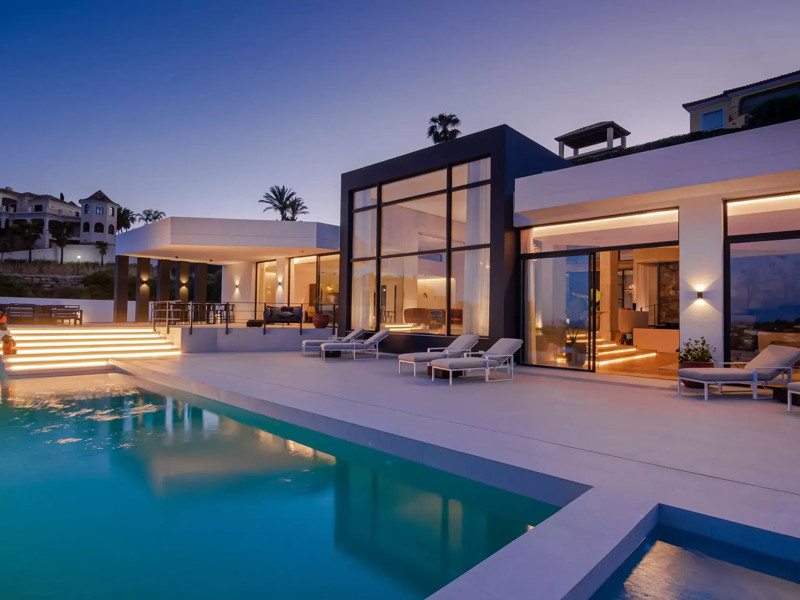 Villa de lujo contemporánea con vistas panorámicas al mar en Paraíso Alto, Benahavís