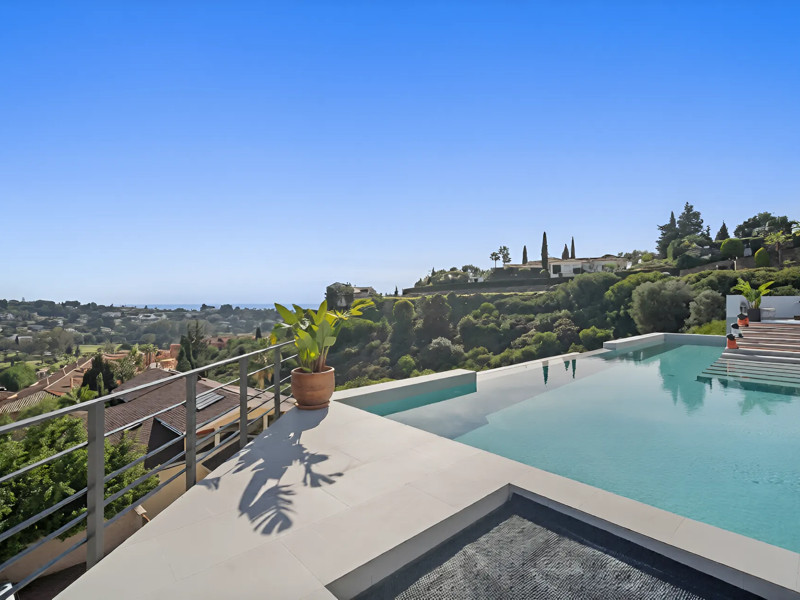Villa de lujo contemporánea con vistas panorámicas al mar en Paraíso Alto, Benahavís