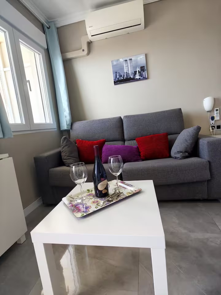 Estudio con vistas al mar en el centro de Torremolinos