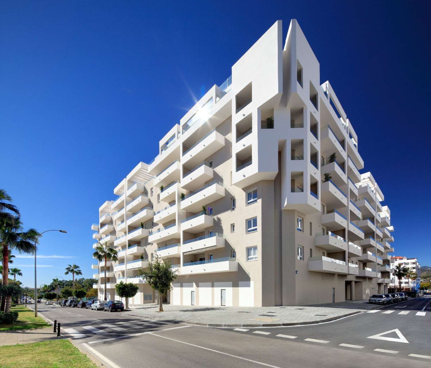 Moderna vivienda de 3 dormitorios a estrenar en Nueva Andalucía