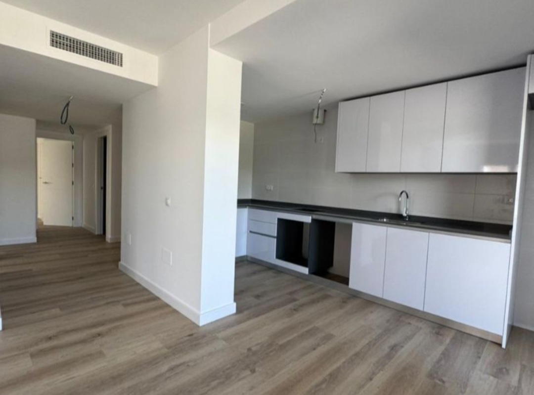Moderna vivienda de 3 dormitorios a estrenar en Nueva Andalucía