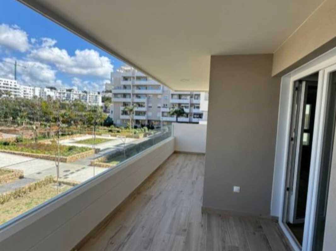 Moderna vivienda de 3 dormitorios a estrenar en Nueva Andalucía