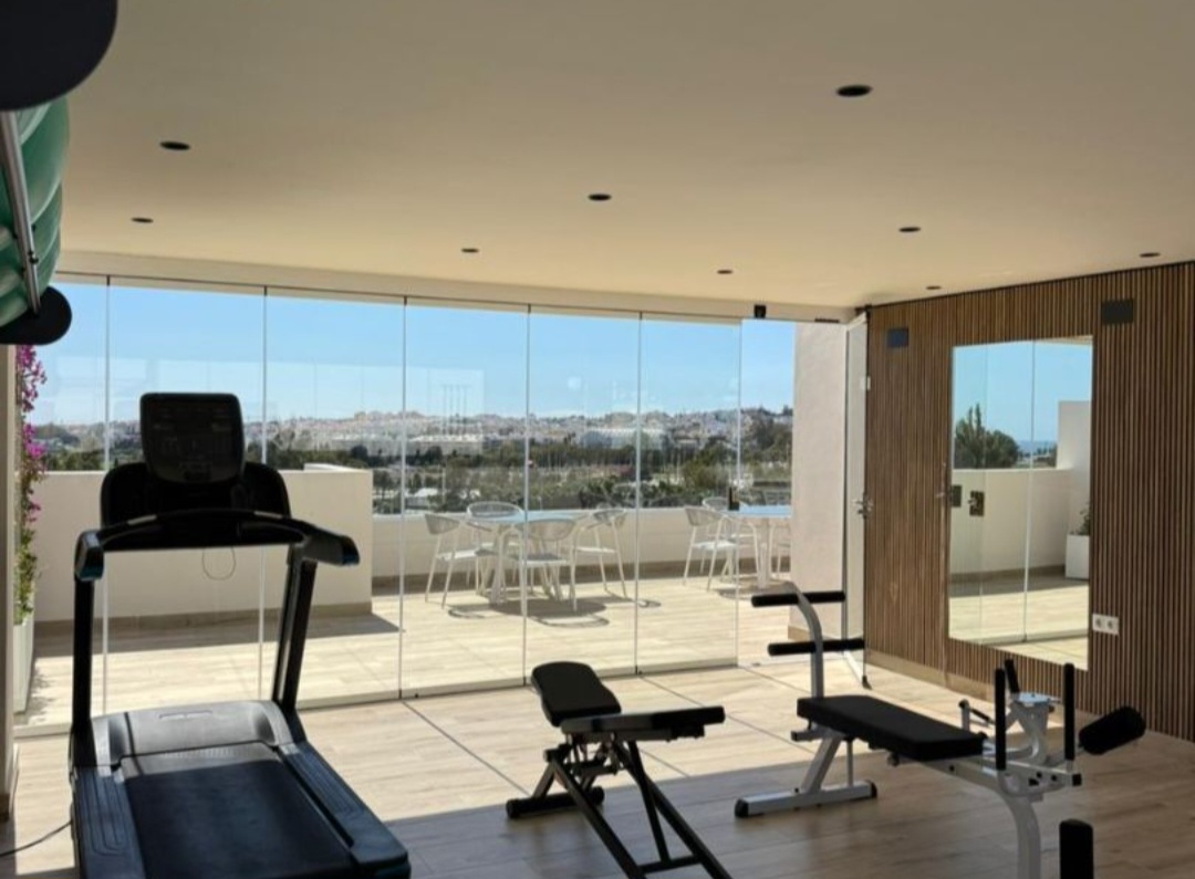 Moderna vivienda de 3 dormitorios a estrenar en Nueva Andalucía
