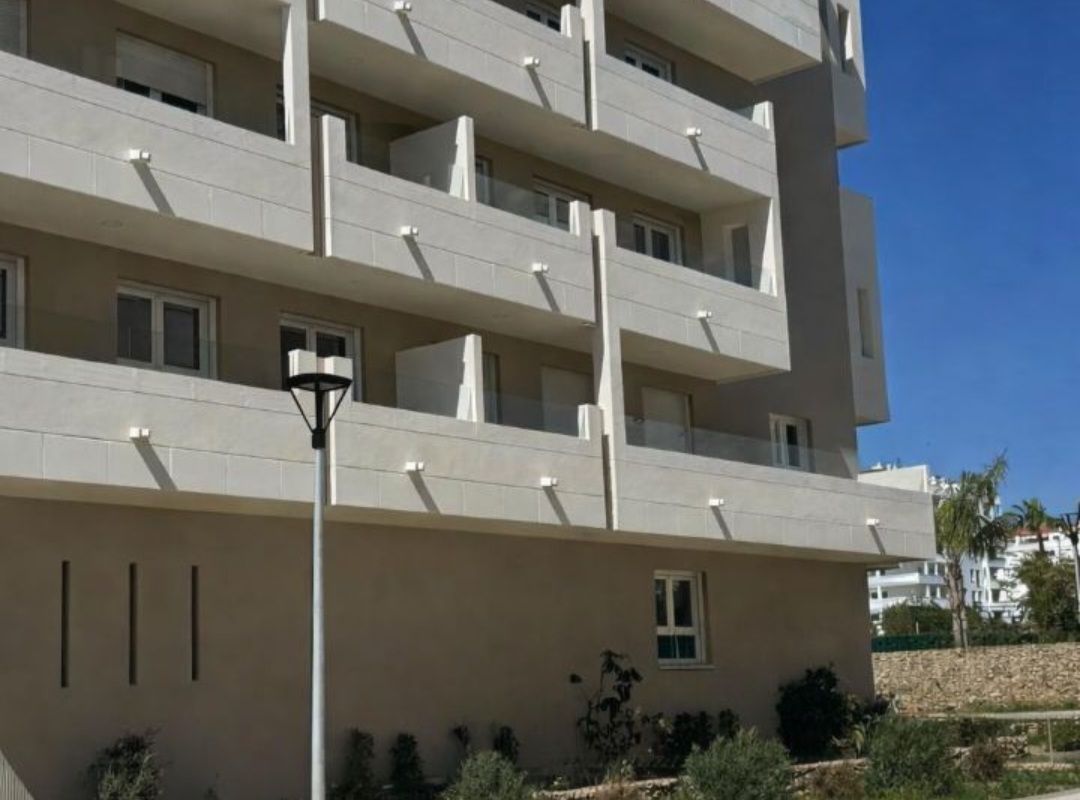 Moderna vivienda de 3 dormitorios a estrenar en Nueva Andalucía