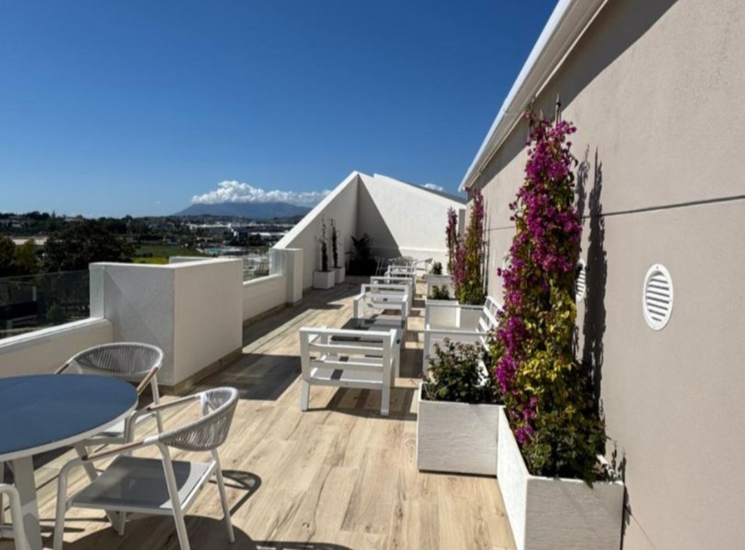 Moderna vivienda de 3 dormitorios a estrenar en Nueva Andalucía