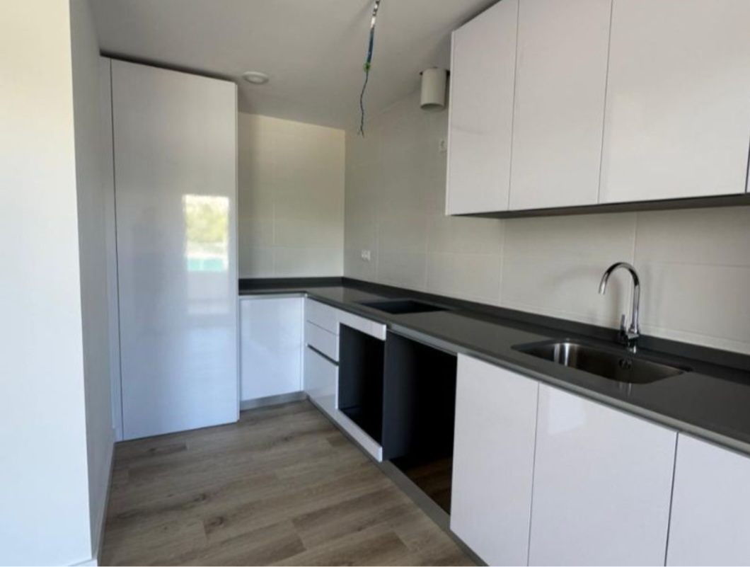 Moderna vivienda de 3 dormitorios a estrenar en Nueva Andalucía
