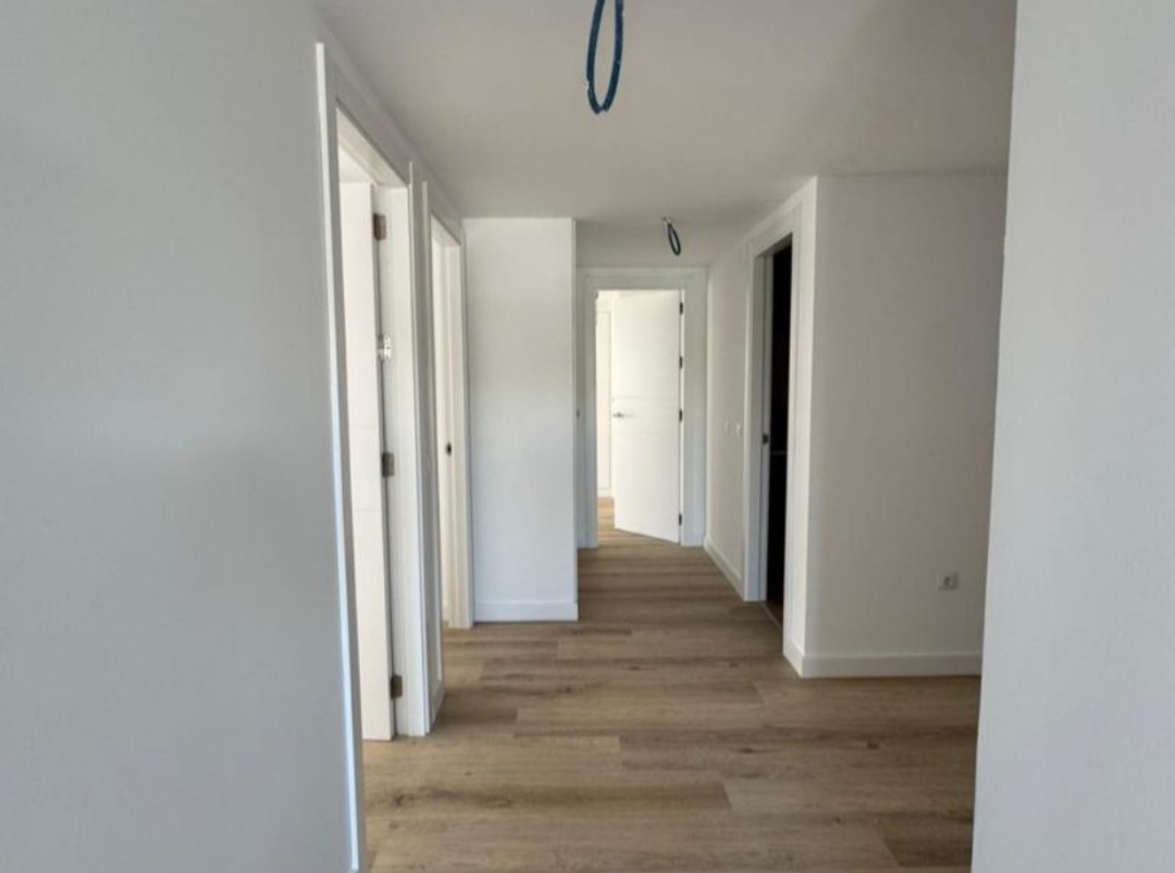 Moderna vivienda de 3 dormitorios a estrenar en Nueva Andalucía