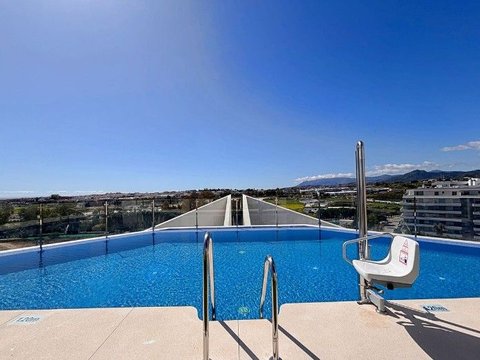 Moderna vivienda de 3 dormitorios a estrenar en Nueva Andalucía