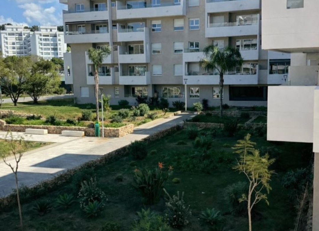 Moderna vivienda de 3 dormitorios a estrenar en Nueva Andalucía