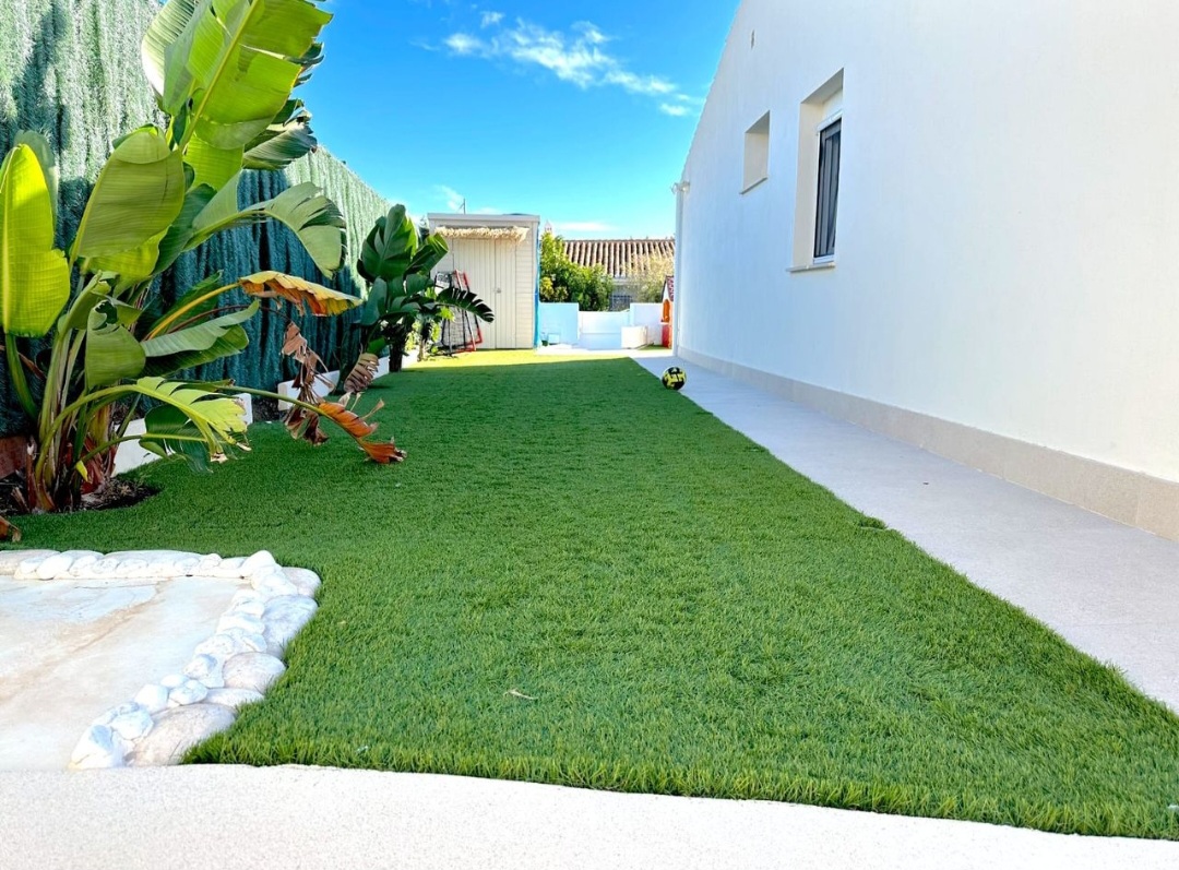 Chalet adosado moderno en venta en Mijas, cerca de Calahonda