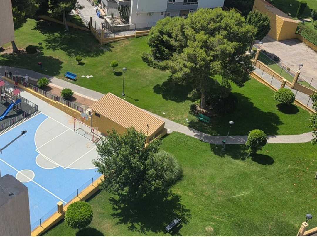 Estudio acogedor con espectaculares vistas al mar, la montaña y la ciudad