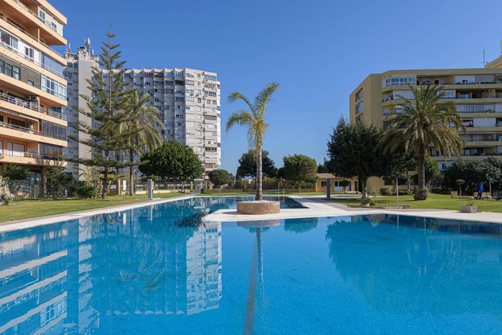 Estudio acogedor con espectaculares vistas al mar, la montaña y la ciudad