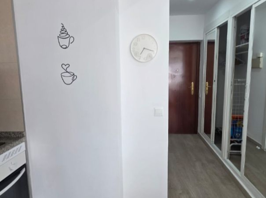 Estudio acogedor con espectaculares vistas al mar, la montaña y la ciudad
