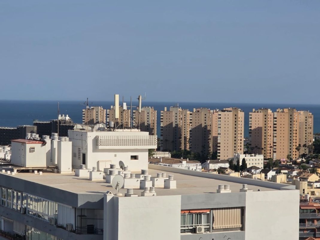 Estudio acogedor con espectaculares vistas al mar, la montaña y la ciudad