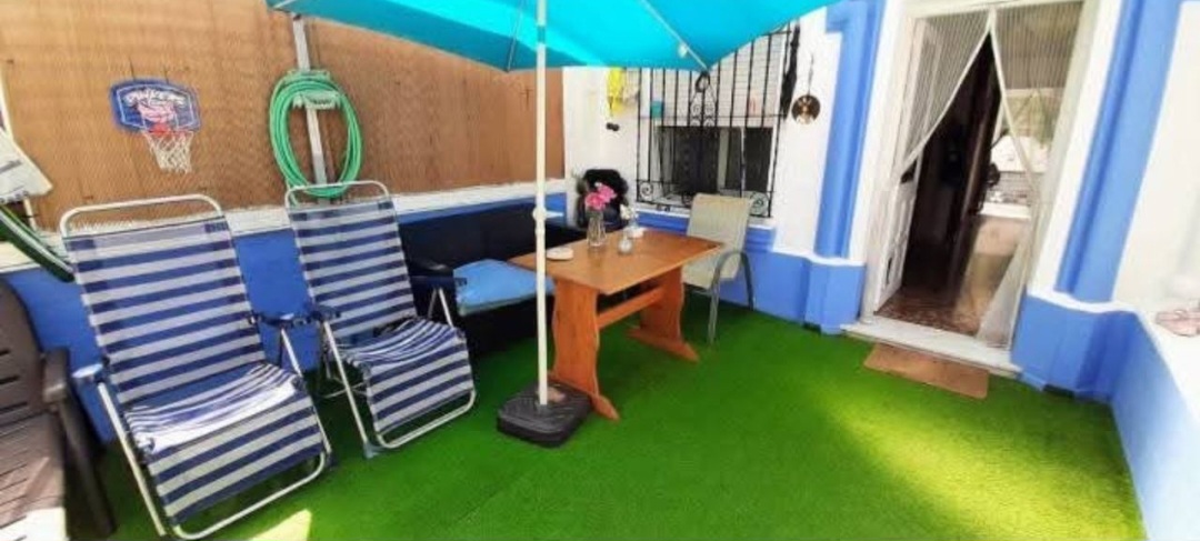 Casa con jardín, terraza y sótano habitable en Ciudad Jardín, Málaga
