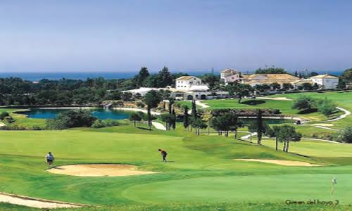 Apartamento reformado con dos terrazas y vistas al mar en Elviria