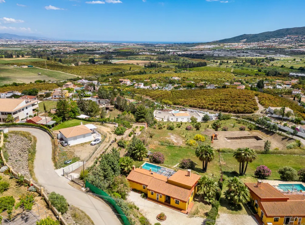 Vivienda con piscina privada y vistas panorámicas al Mediterráneo en Alhaurin de la Torre