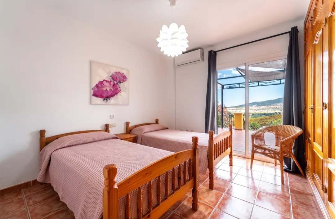 Vivienda con piscina privada y vistas panorámicas al Mediterráneo en Alhaurin de la Torre