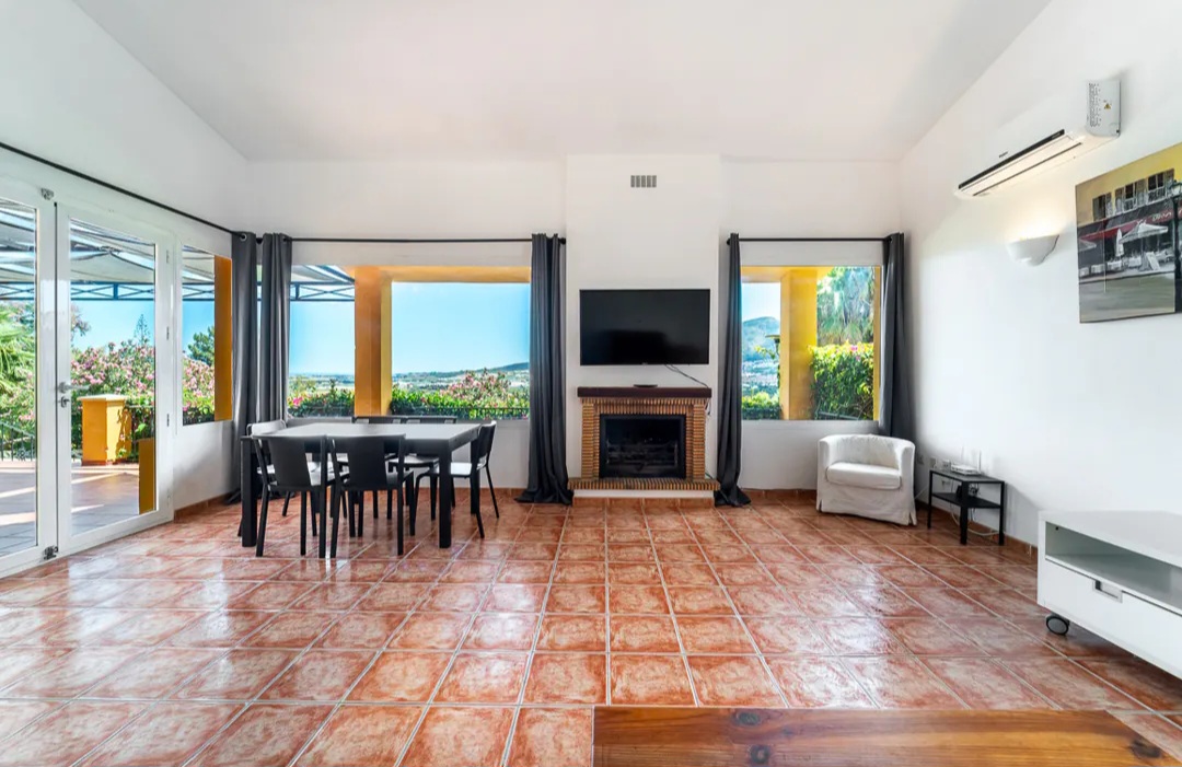 Vivienda con piscina privada y vistas panorámicas al Mediterráneo en Alhaurin de la Torre