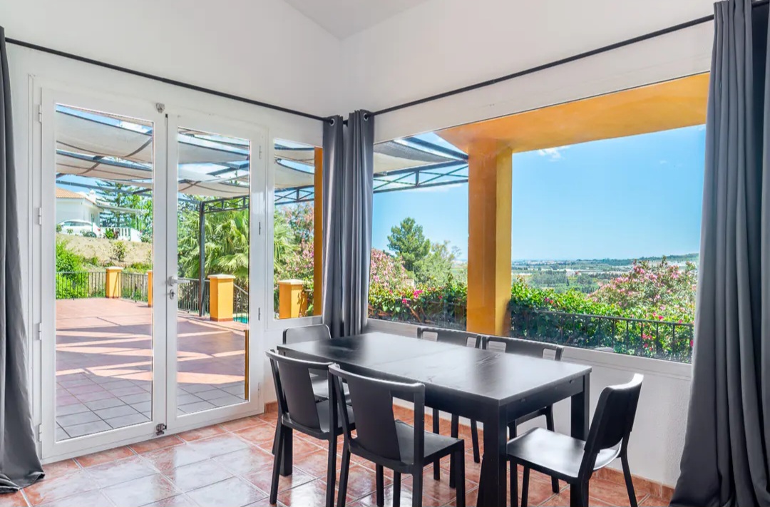 Vivienda con piscina privada y vistas panorámicas al Mediterráneo en Alhaurin de la Torre