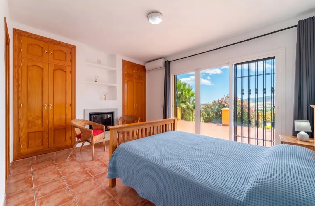 Vivienda con piscina privada y vistas panorámicas al Mediterráneo en Alhaurin de la Torre