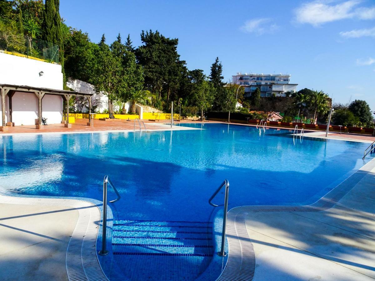Apartamento reformado con dos terrazas y licencia vacacional en Torremolinos
