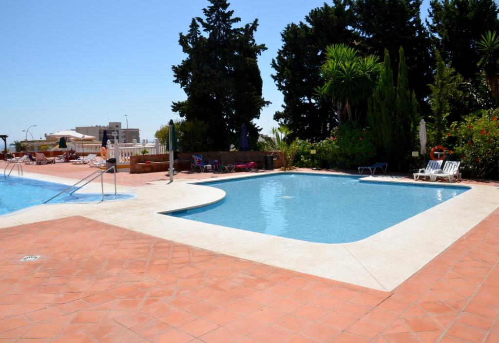 Apartamento reformado con dos terrazas y licencia vacacional en Torremolinos