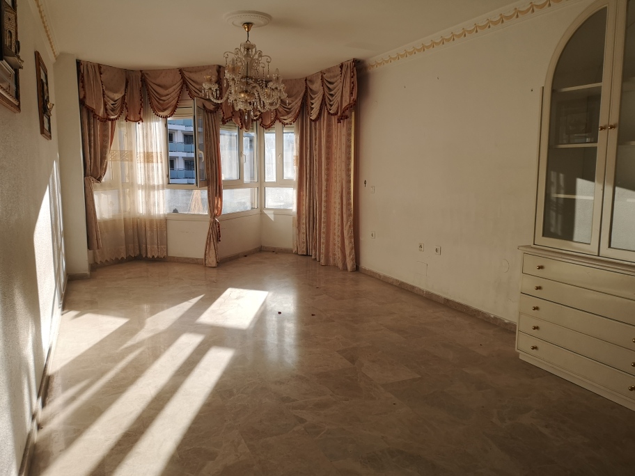 Piso de 4 dormitorio en venta en Torremolinos