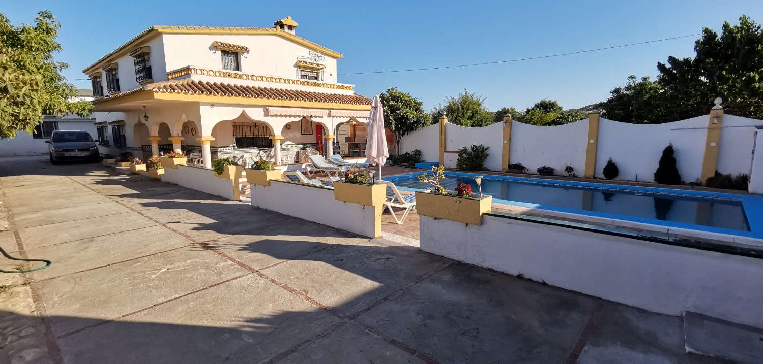 Villa te koop in Mijas