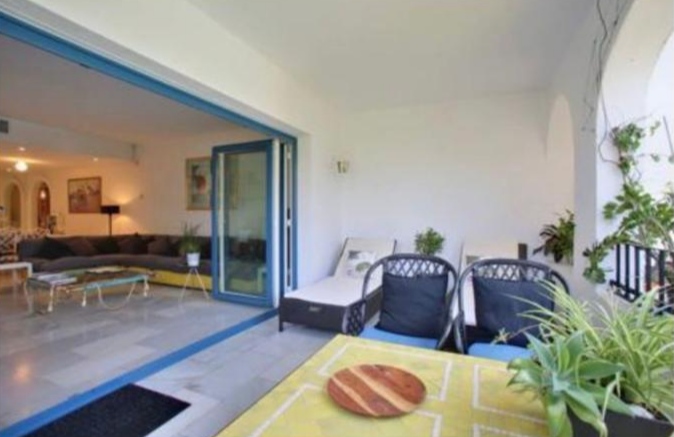 Apartament en venda in Cabopino-Artola (Marbella)