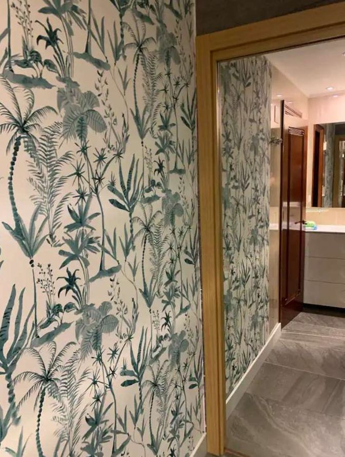 Bonito y excelente piso situado en la icónica Plaza de La Nogalera, en pleno centro de Torremolinos.