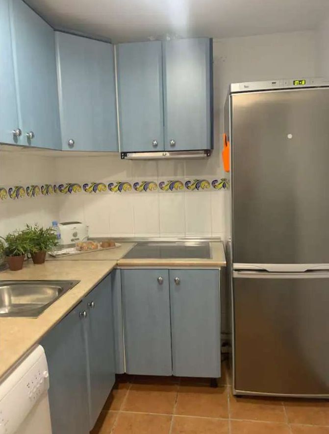 Bonito y excelente piso situado en la icónica Plaza de La Nogalera, en pleno centro de Torremolinos.