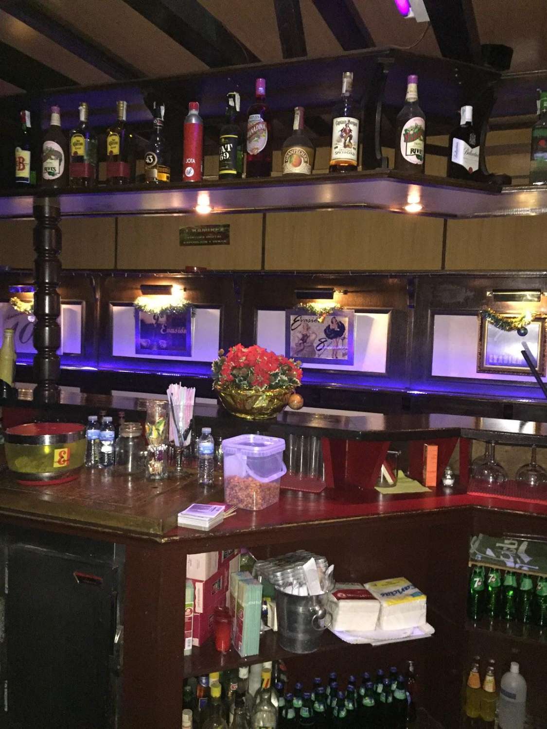 Bar salgai in Centro (Torremolinos)