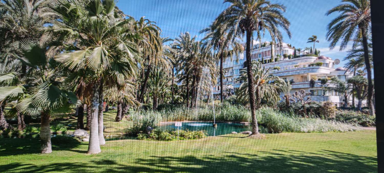 Flat for sale in Puerto Banús (Marbella)