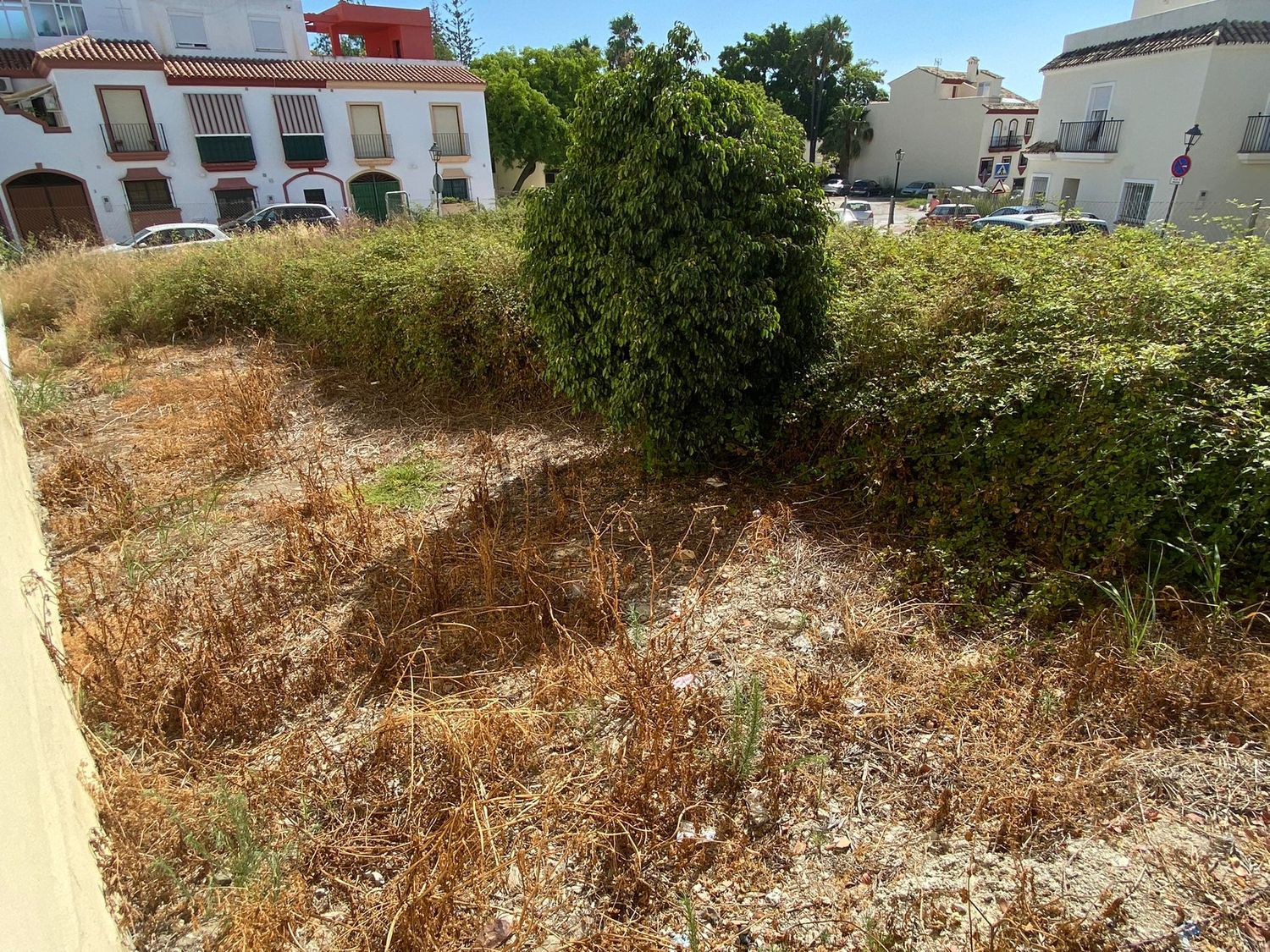 قطعة أرض للبيع في Cancelada (Estepona)
