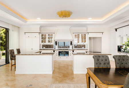 Вилла в продаже в Sierra Blanca (Marbella)