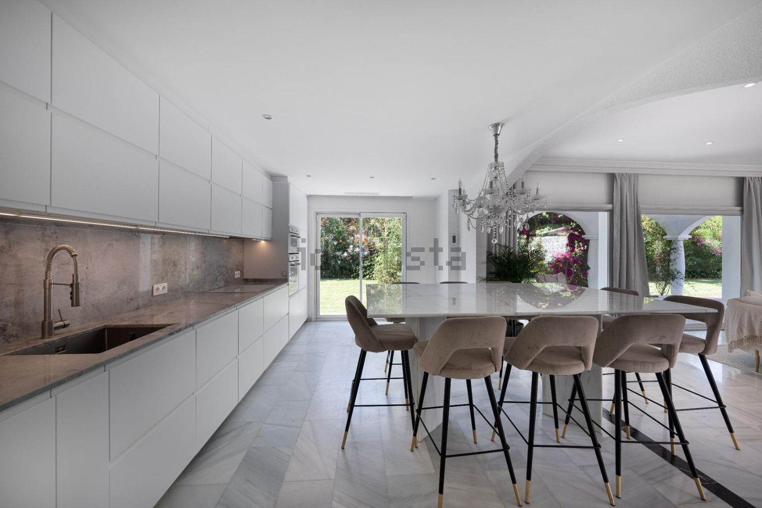 Villa en vente à Elviria-Cabopino (Marbella)