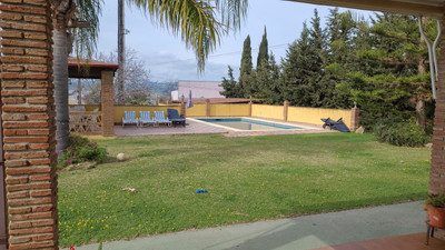 Villa till salu i Las Lagunas (Mijas)