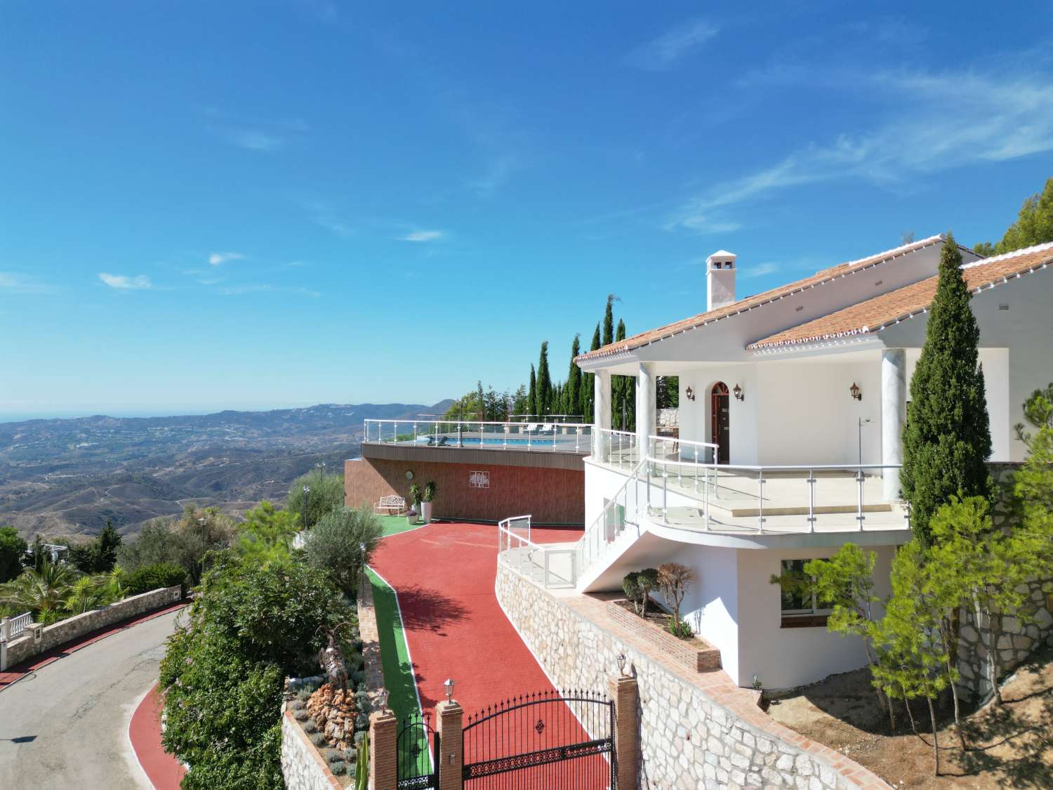 Villa myynnissä Valtocado - La Alquería - La Atalaya (Mijas)