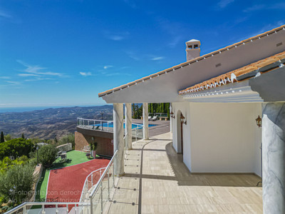 Villa myynnissä Valtocado - La Alquería - La Atalaya (Mijas)