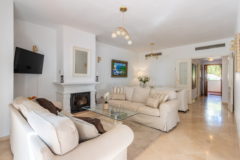 Flat te koop in Las Brisas (Marbella)