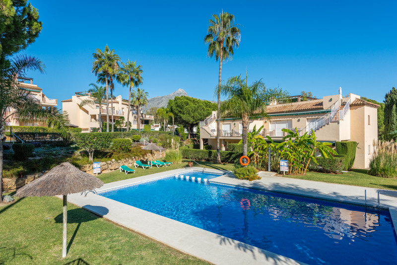 Flat te koop in Las Brisas (Marbella)